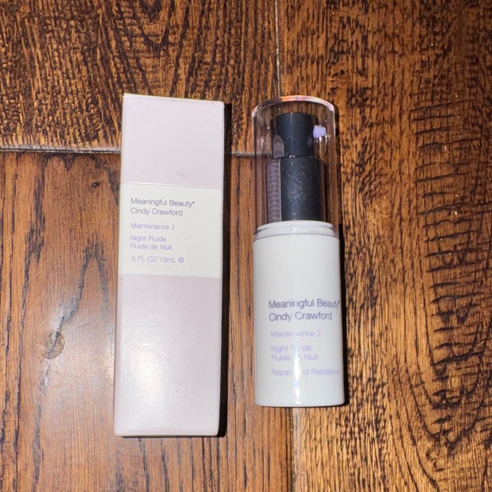Cindy Crawford Meaningful Beauty Maintenance 2 Night Fluide